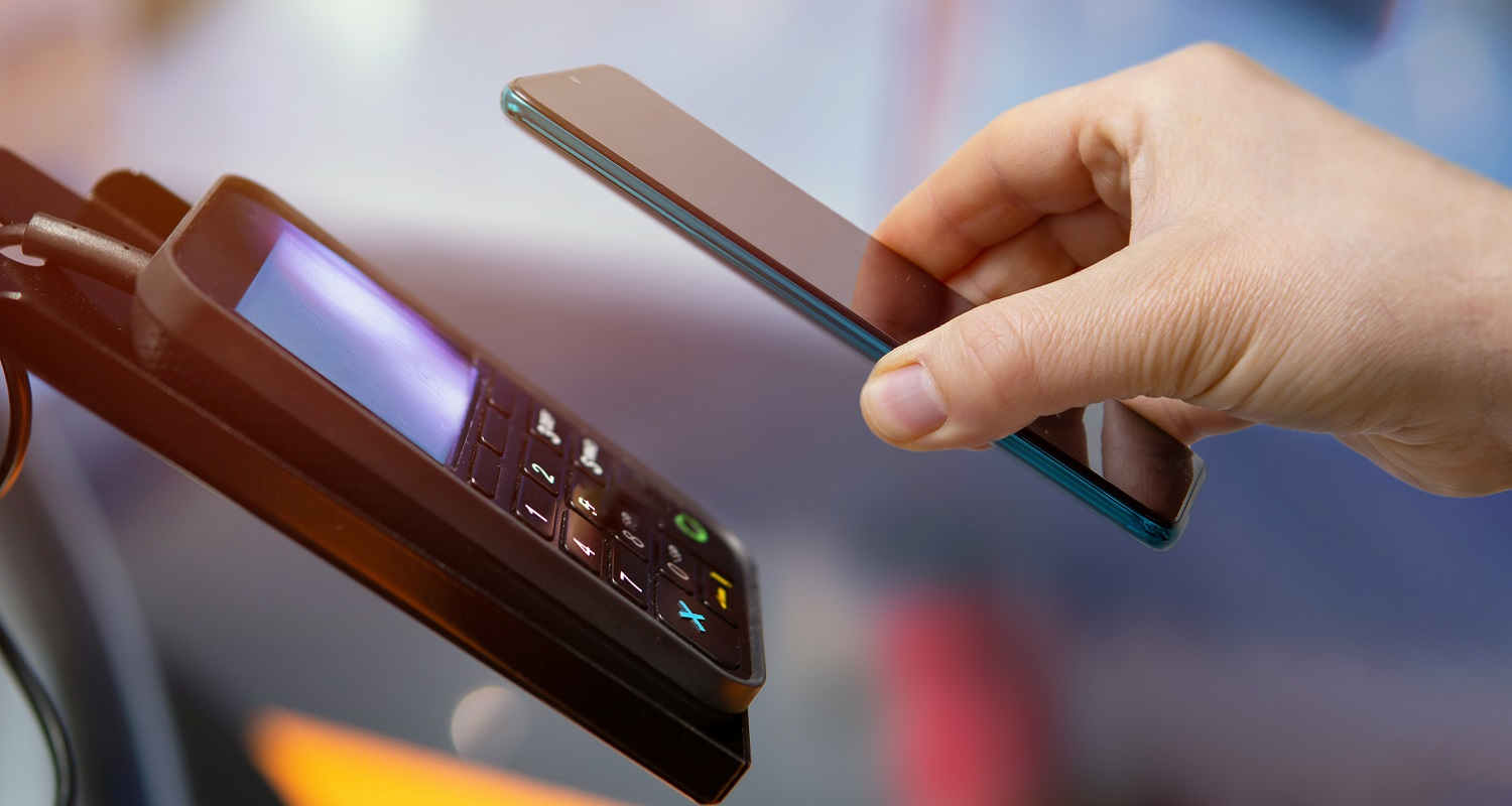 Understanding the psychology behind contactless card payments: what it is and how it functions